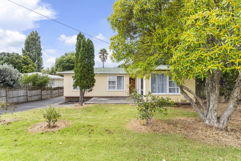 35 Bell Road, Beachlands, Auckland - Carousel 1