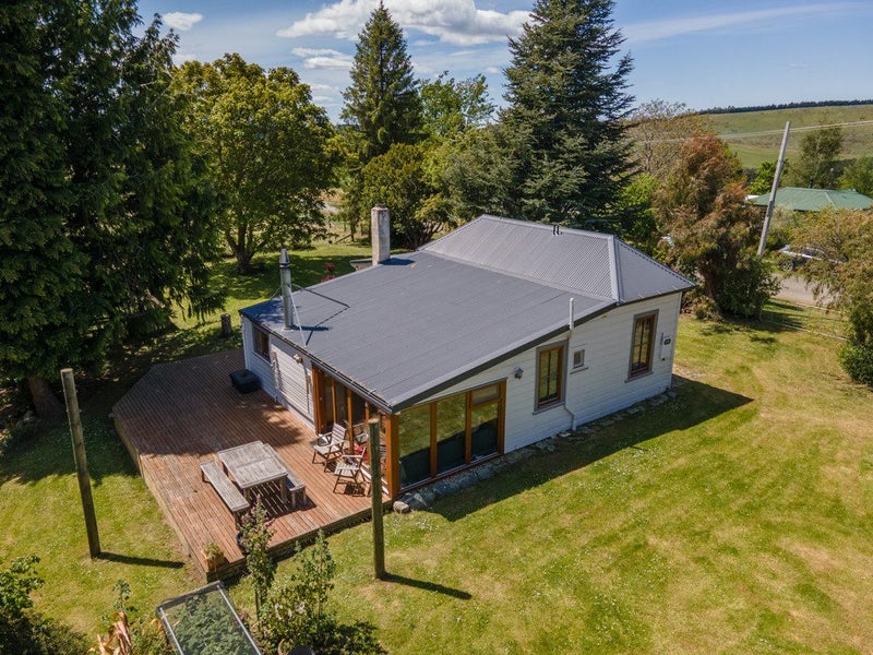 1512 Livingstone-Duntroon Road, Livingstone, Oamaru - Carousel 26