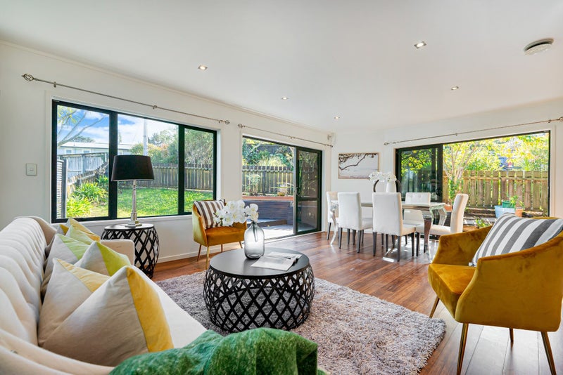 17A Atkinson Road, Titirangi, Auckland - Carousel 1