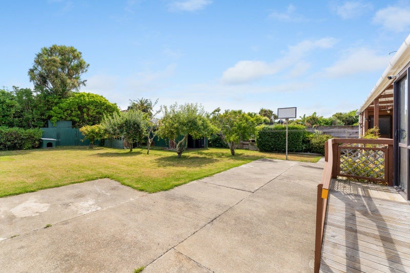 28 Kiharoa Street, Otaki Beach, Otaki - Carousel 24