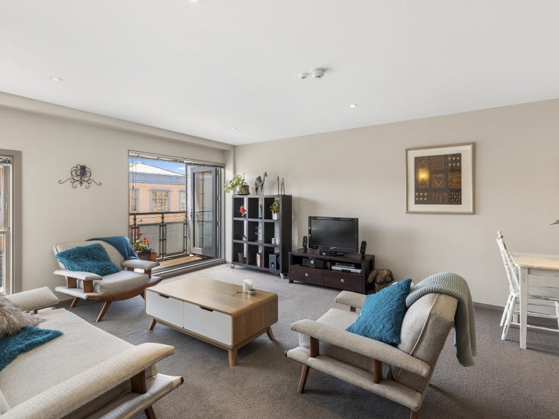 9/208 Jackson Street, Petone, Lower Hutt - Carousel 1