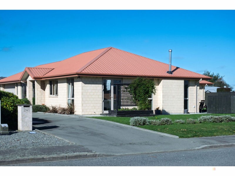 9 Tancred Street, Geraldine, Geraldine - Carousel 1