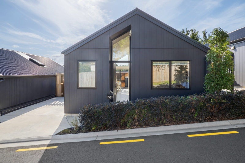 10 Manchester Way, Judea, Tauranga - Carousel 1