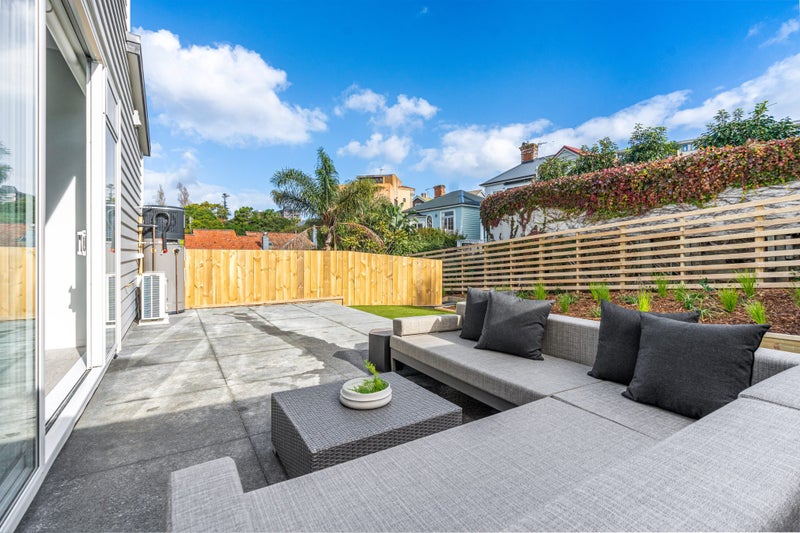 23D Windsor Street, Parnell, Auckland - Carousel 1