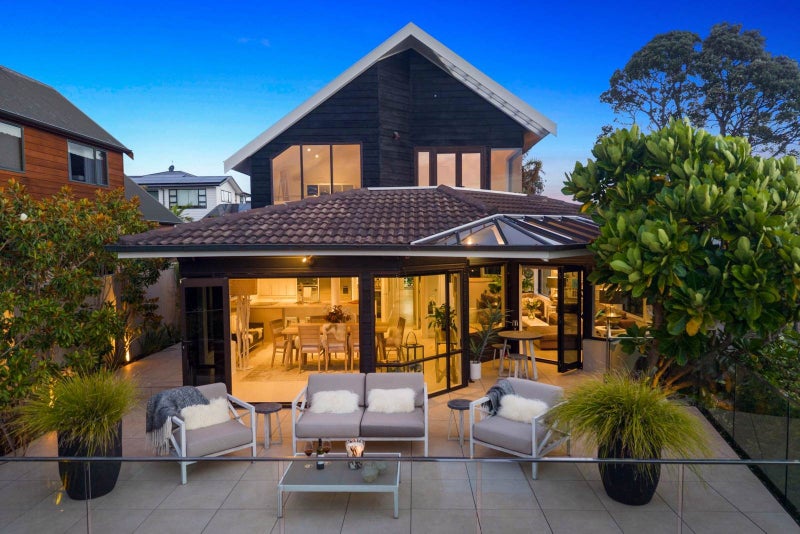 77 The Terrace, Herald Island, Auckland - Carousel 2