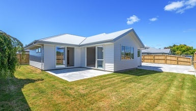 104 Pharazyn Street, Feilding, Feilding - Carousel 1