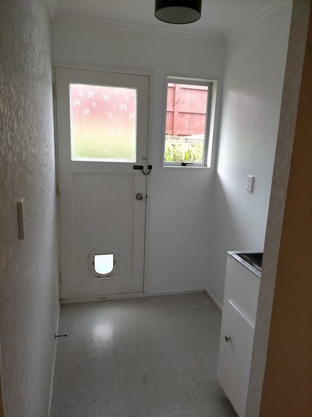 2/18 Herekawe Drive, Spotswood, New Plymouth - Carousel 12