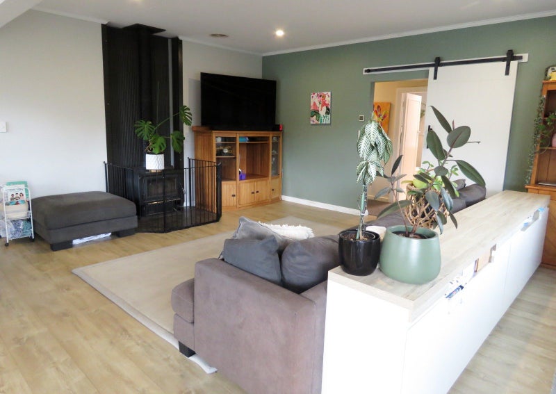 1 Caples Street, Reefton, Reefton - Carousel 2