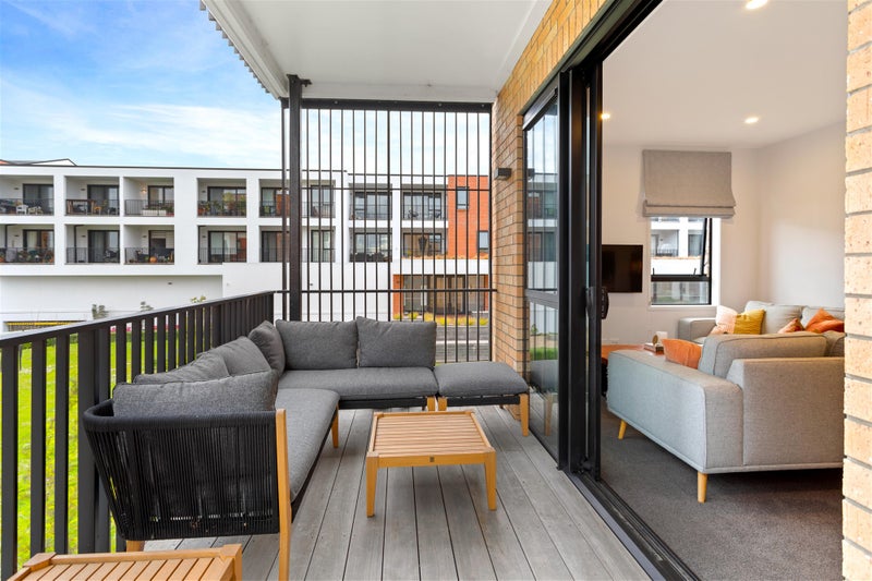 107/77 Hobsonville Point Road, Hobsonville, Auckland - Carousel 2
