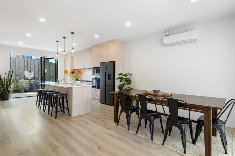 4B Rosalind Road, Glenfield, Auckland - Carousel 2