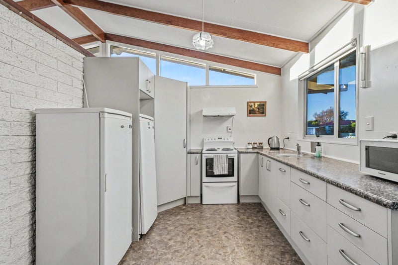 4 Highfield Terrace, Newfield, Invercargill - Carousel 2
