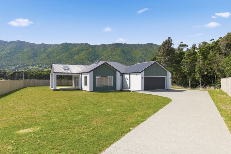 7 Pihoihoi Close, WAIKANAE, WAIKANAE - Carousel 1