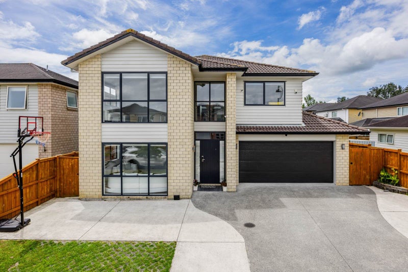 3 Castlederg Drive, Flat Bush, Auckland - Carousel 1