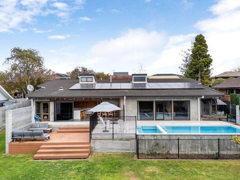 4 Cattanach Street, St Andrews, Hamilton - Carousel 1