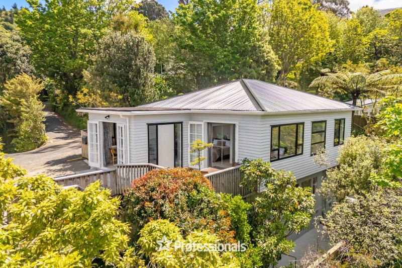 24 Miromiro Road, Normandale, Lower Hutt - Carousel 1