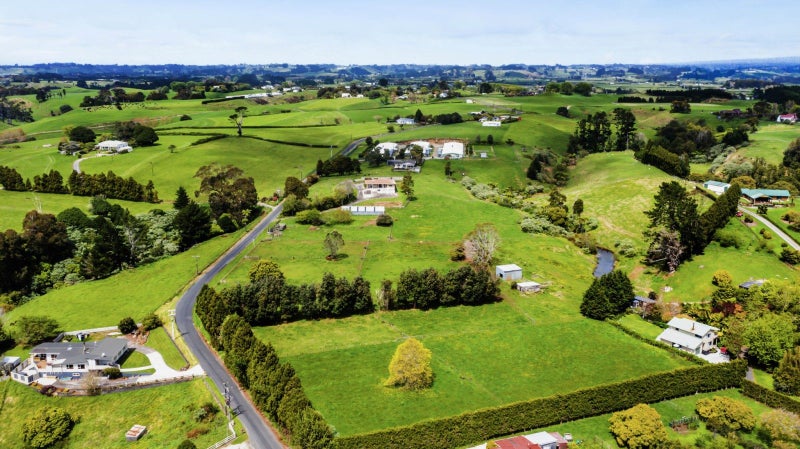 200 Paraite Road, Paraite, New Plymouth - Carousel 32