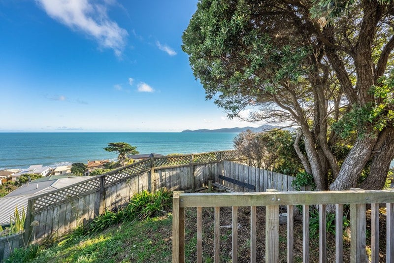 52 Forest Road, Raumati South, Paraparaumu - Carousel 2