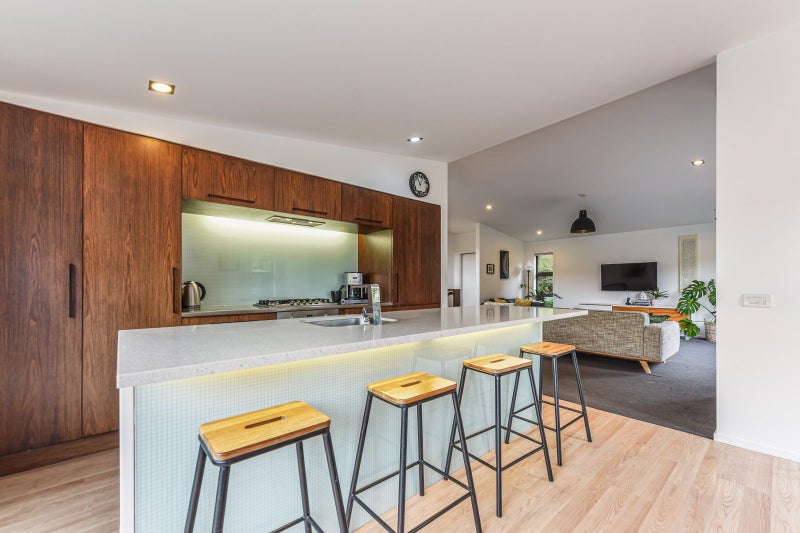 8 Burnside Terrace, Atawhai, Nelson - Carousel 2