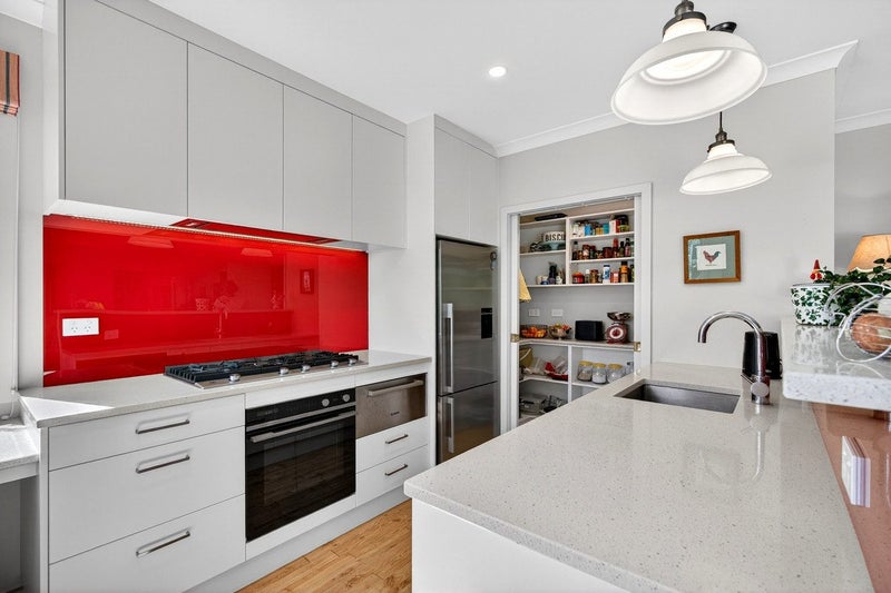 10 Fairway Drive, Martinborough, Martinborough - Carousel 2