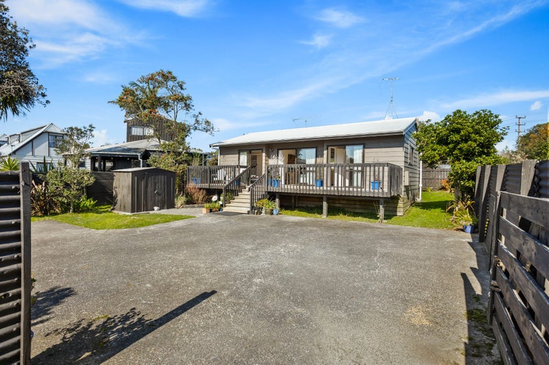 2/68 Routley Drive, Glen Eden, Auckland - Carousel 1