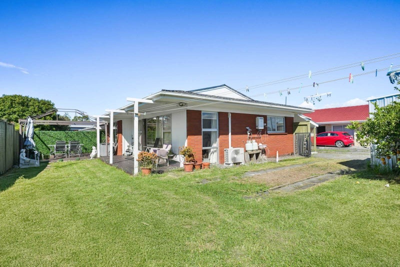 1/162 Pigeon Mountain Road, Half Moon Bay, Auckland - Carousel 1