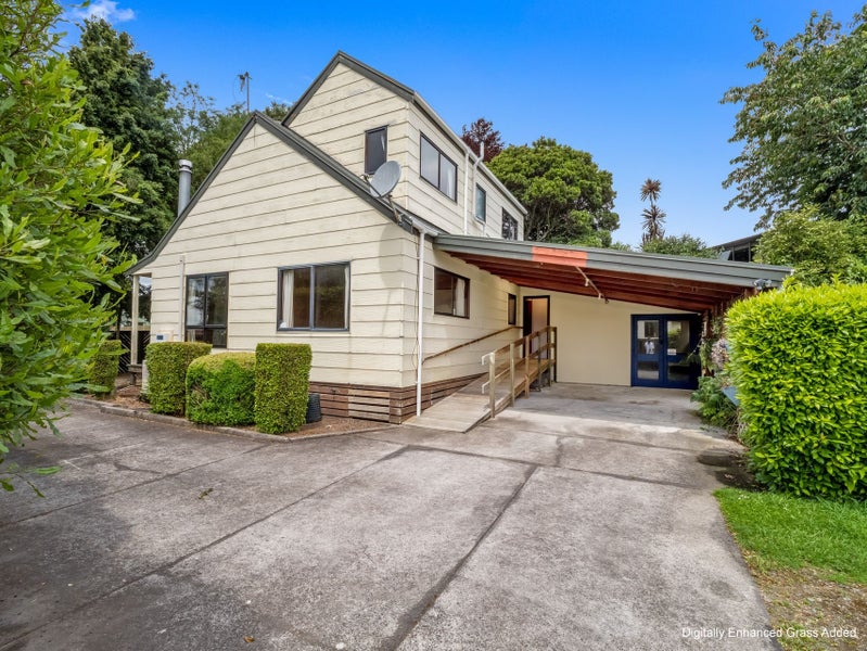 4 Bronte Place, Owhata, Rotorua - Carousel 1