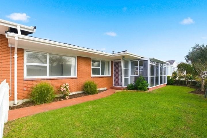 4 Tupaea Place, Otumoetai, Tauranga - Carousel 16