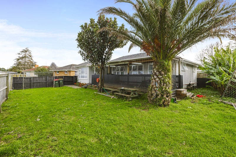 3 Corsair Crescent, Mangere, Auckland - Carousel 1