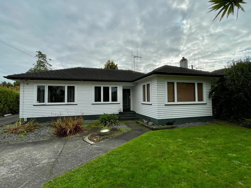 75 Brookfield Street, Hamilton East, Hamilton - Carousel 1