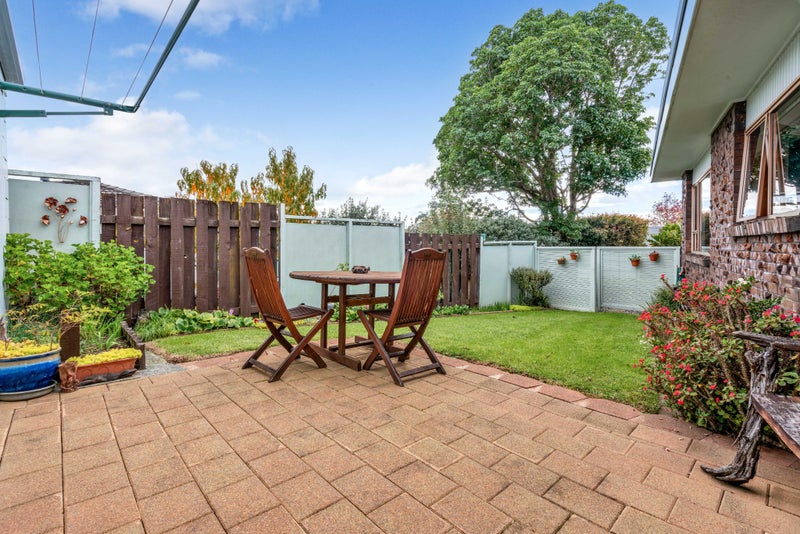 94 Glenmore Road, Sunnyhills, Auckland - Carousel 34