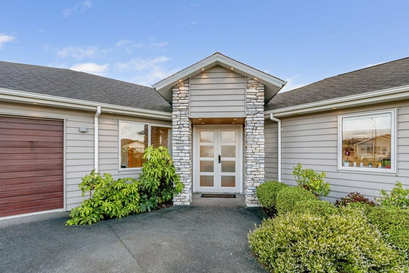10 Fred White Drive, Kumeu - Carousel 2