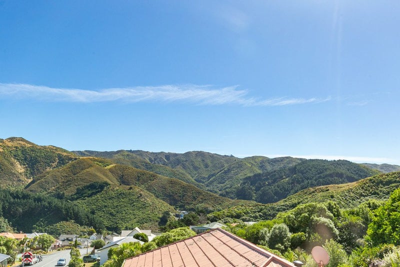 15B Dargle Way, Island Bay, Wellington - Carousel 24