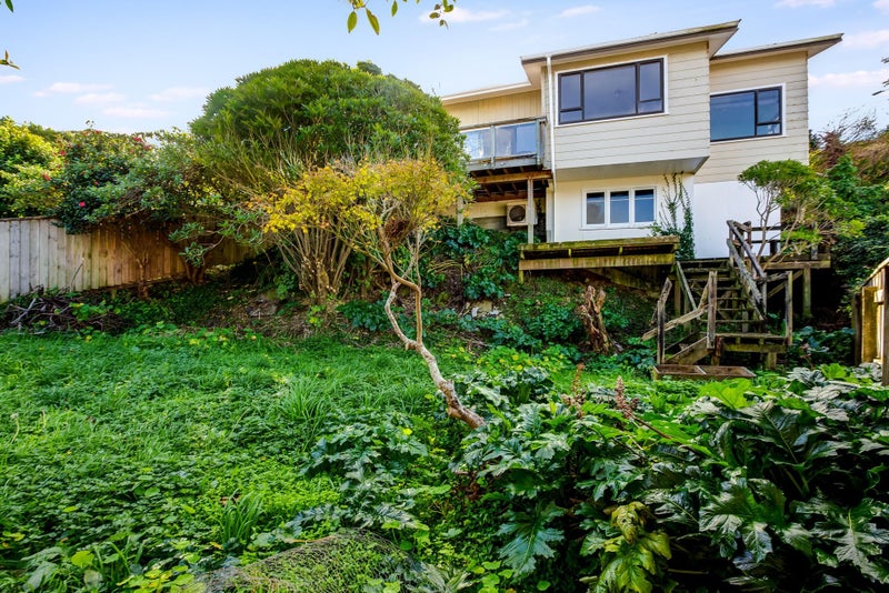 5 Gordon Road, Plimmerton, Porirua - Carousel 2
