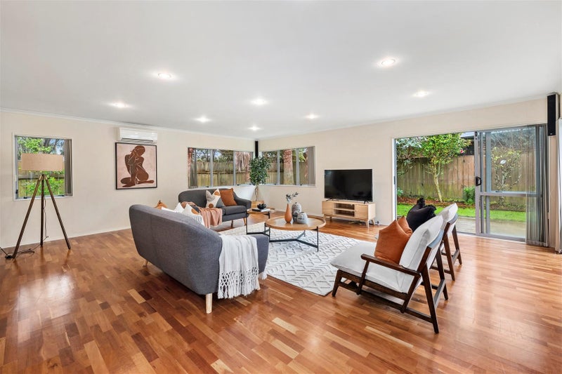 16 Capricorn Place, Kawaha Point, Rotorua - Carousel 1