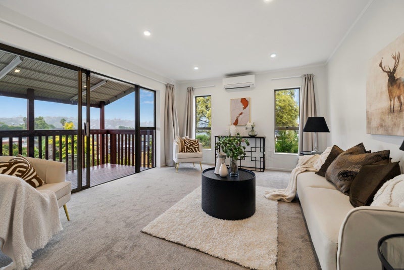 1/7 Tusac Place, Tōtara Vale, Auckland - Carousel 1