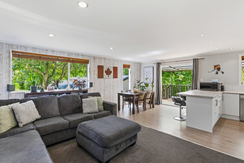 92 Leinster Avenue, Raumati South, Paraparaumu - Carousel 2