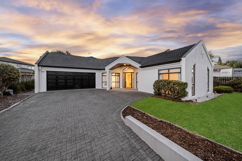 116 Longford Park Drive, Takanini, Auckland - Carousel 2