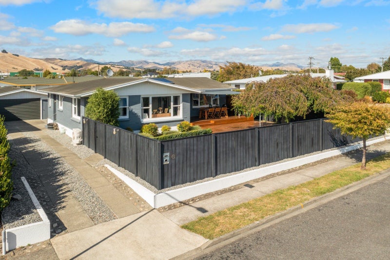 6 Newbourne Crescent, Redwoodtown, Blenheim - Carousel 1