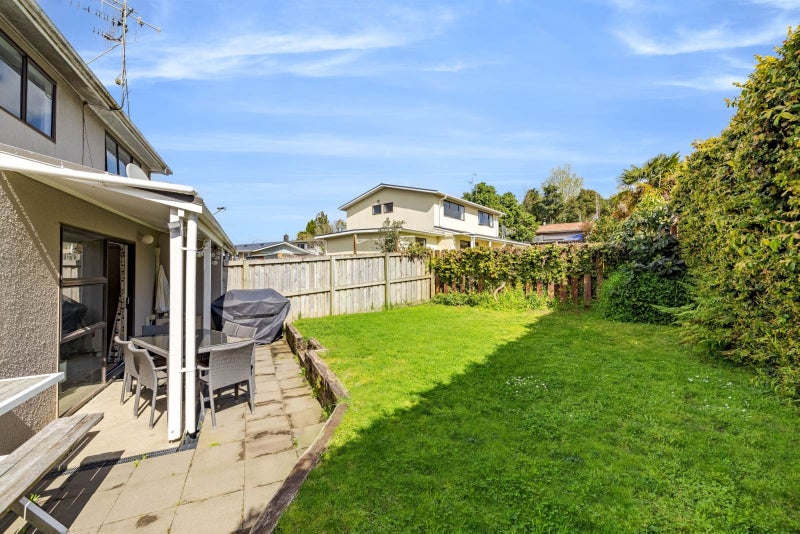 1/11 Robins Road, Judea, Tauranga - Carousel 2