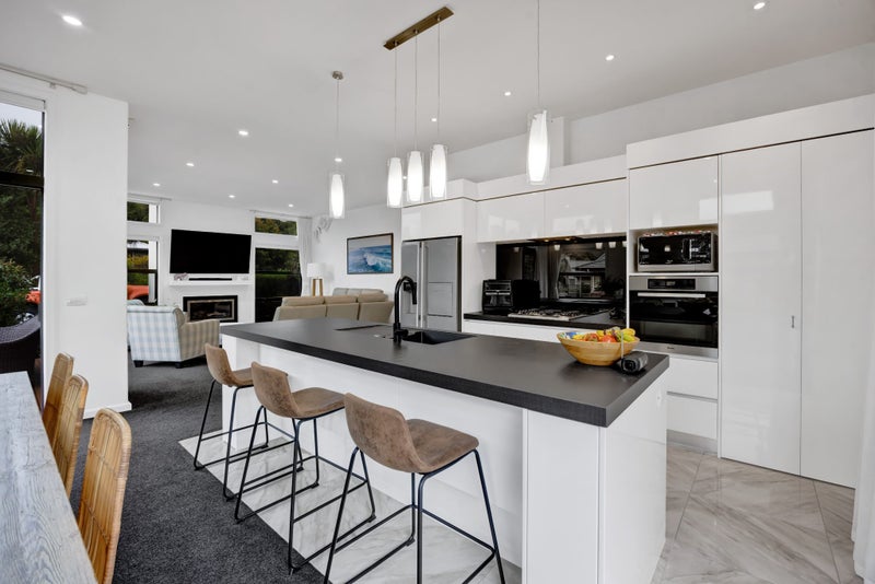 91A Karina Road, Merrilands, New Plymouth - Carousel 2