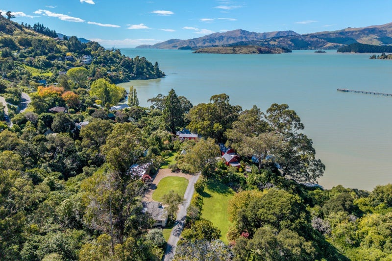 1 Main Road, Governors Bay, Banks Peninsula, Canterbury - Carousel 1