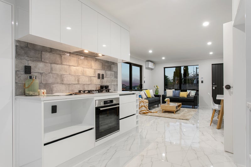 664C Pakuranga Road, Howick, Auckland - Carousel 2