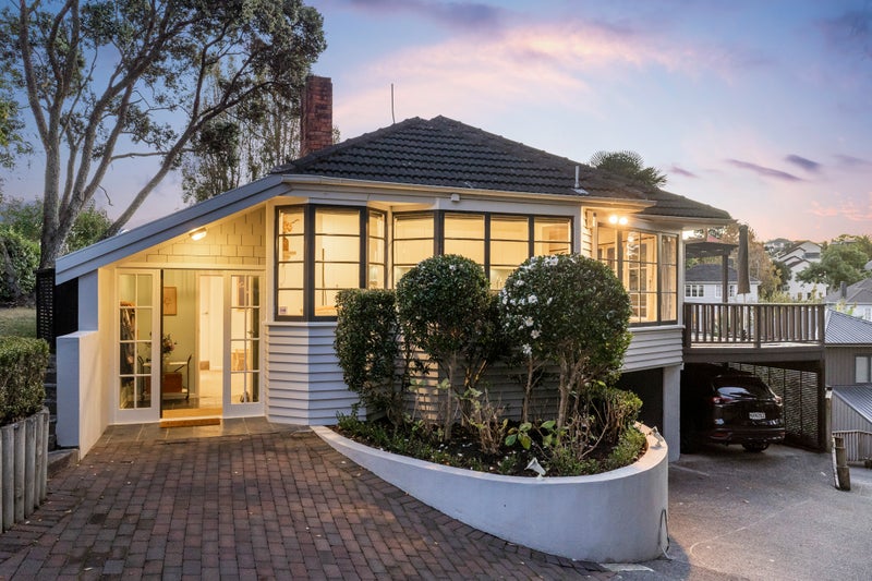 38 Godden Crescent, Mission Bay, Auckland - Carousel 1