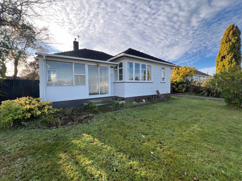 39 Upham Terrace, Roslyn, Palmerston North - Carousel 1
