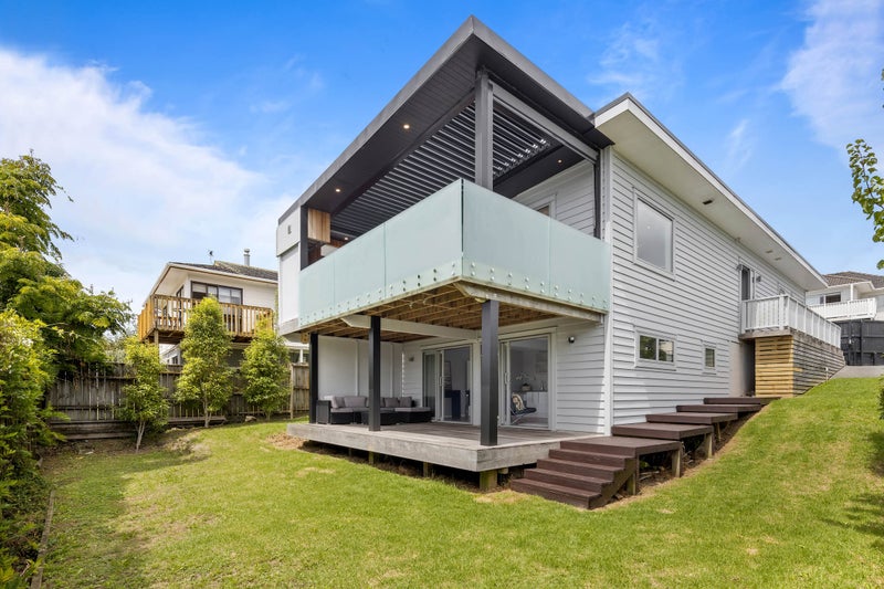 101A Rangatira Road, Beach Haven, Auckland - Carousel 1