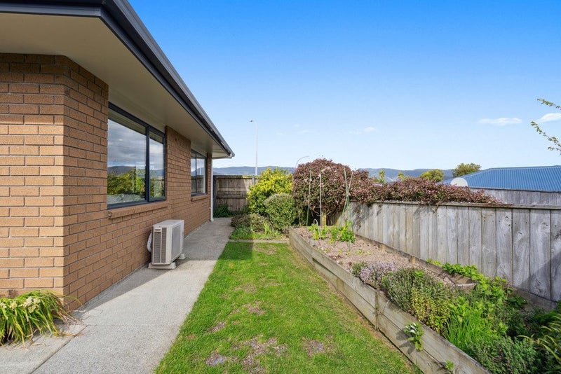61 Percy Kinsman Crescent, Riverstone Terraces, Upper Hutt - Carousel 18