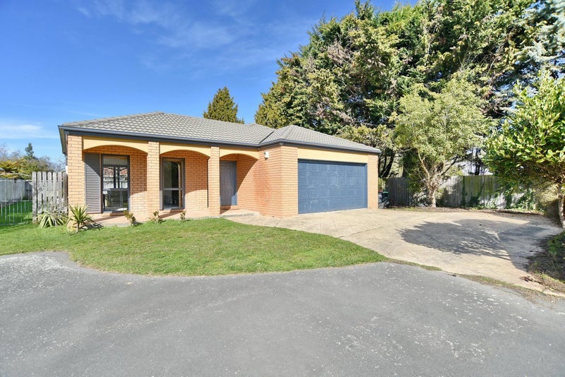 10 Riegler Place, Belfast, Christchurch - Carousel 1