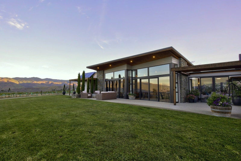 27 Pipeclay Gully Road, Bannockburn, Cromwell - Carousel 1