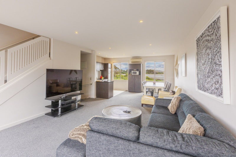 3/9 Humber Street, Pandora, Napier - Carousel 1