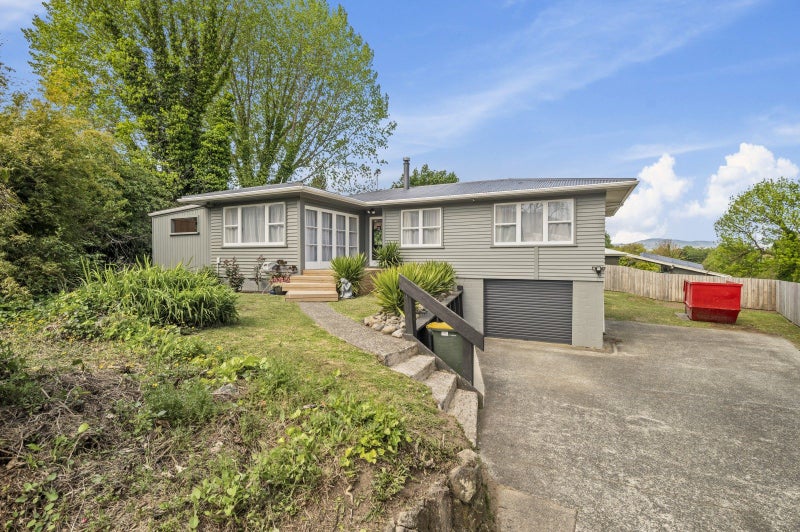 17 Michael Place, Mangakakahi, Rotorua - Carousel 1